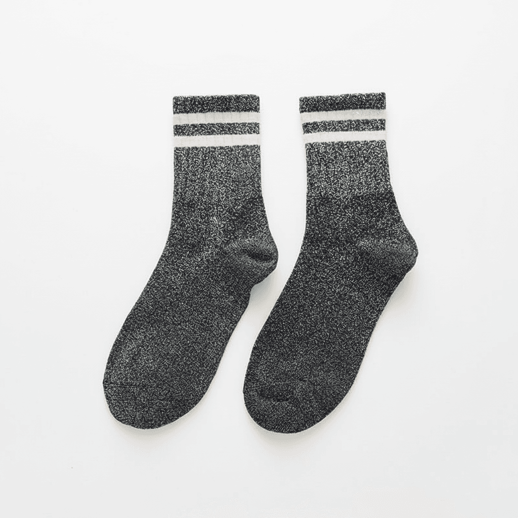 Chaussettes à paillettes femme style sport, Noir – L'Éblouissante Lou Renard