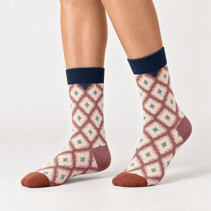 Chaussettes fantaisie femme motifs colorés – La Généreuse Lou Renard