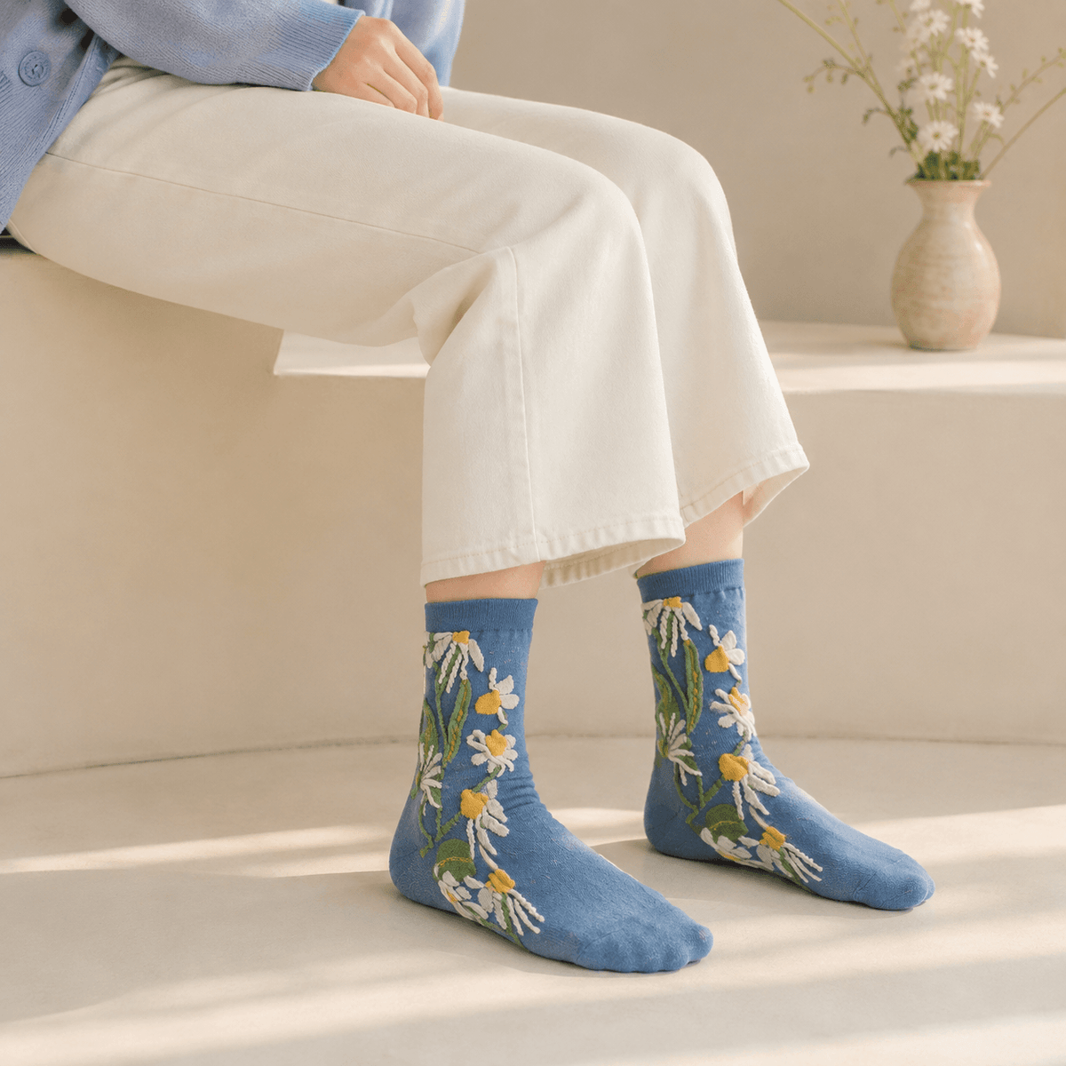 Chaussettes fantaisie femme fleurs et lapins – La Merveilleuse Lou Renard