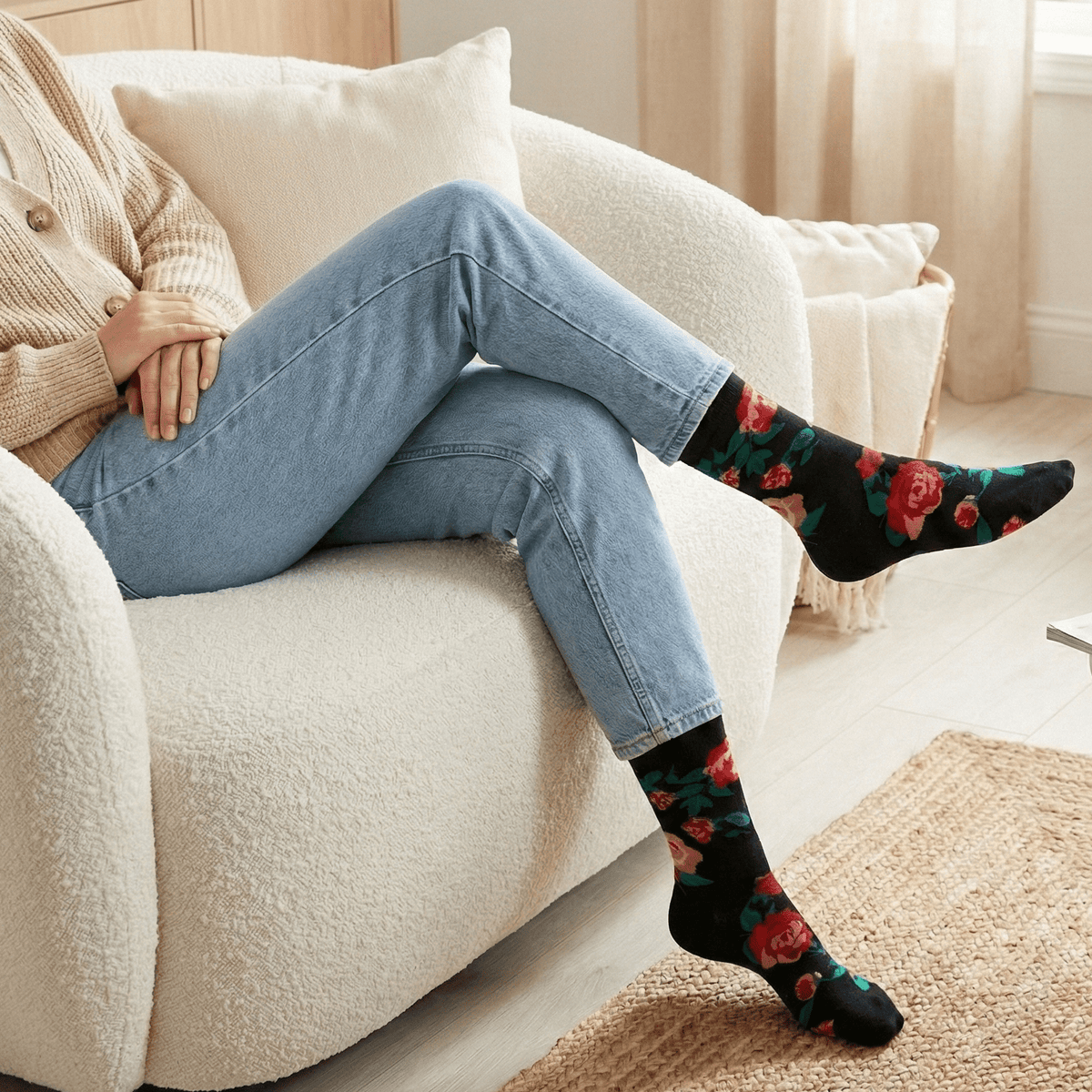Chaussettes fantaisie femme à fleurs – La Radieuse Lou Renard